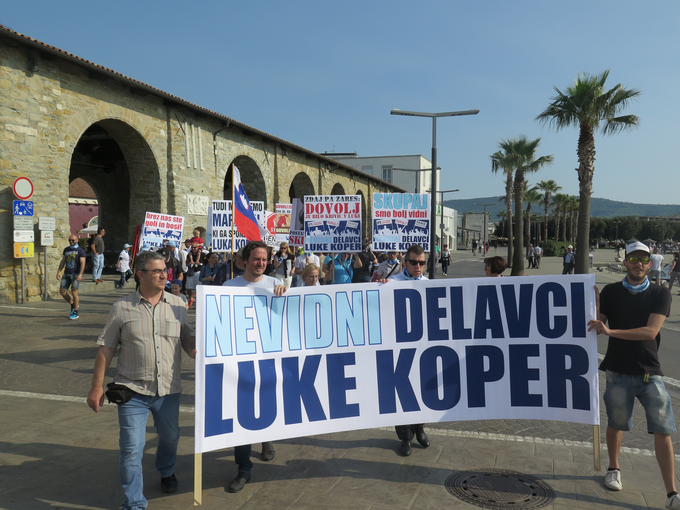 Luka Koper, protesti | Foto: STA ,