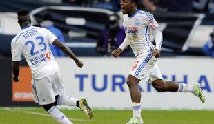 Marseille izkoristil spodrsljaj PSG, Lyon povozil Bordeaux 