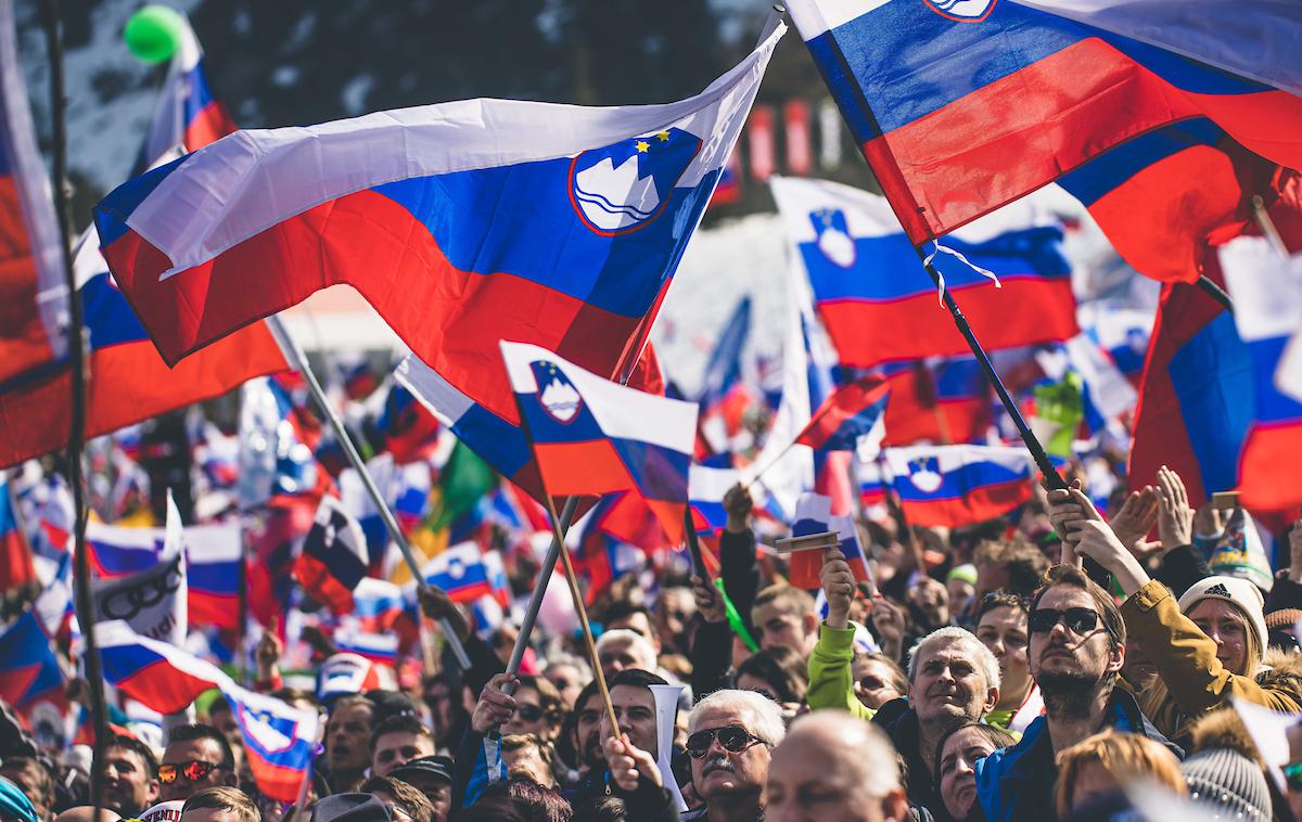 Planica 2022 navijači | Planica je nacionalni ponos Slovenije. V to se lahko iz leta v leto prepričajo tudi tujci, ki spremljajo planiške tekme. | Foto Grega Valančič/Sportida