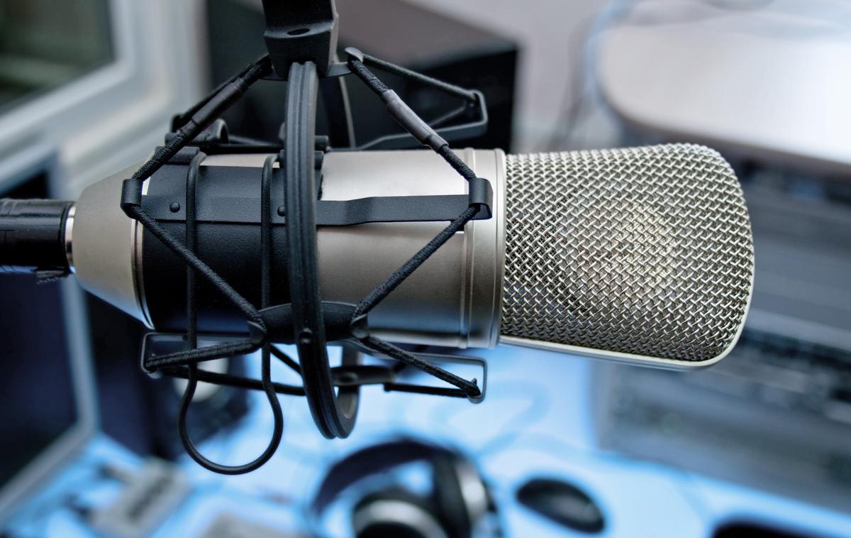 radio | Vedno več radijskih postaj oddaja tudi prek interneta. | Foto Thinkstock