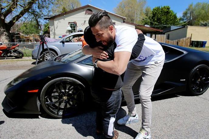 Lamborghini huracan | Mladega fanta je pred dnevi ustavila policija, nato pa je le okusil čisto pravega lamborghinija. | Foto osebni arhiv Jeremy Neves