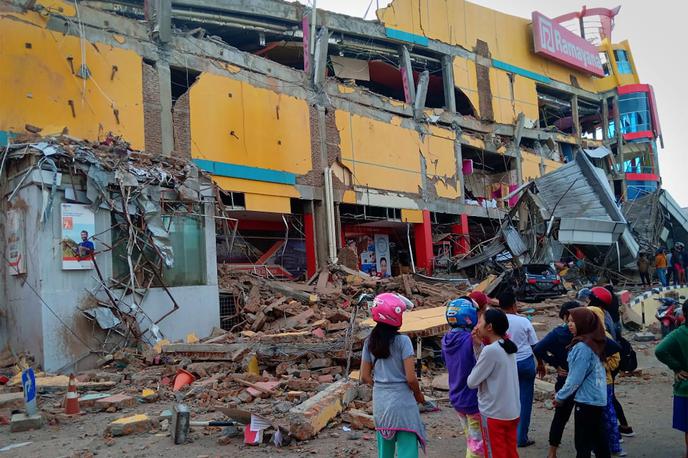 Sulavezi, cunami, potres | Mesto Palu je povsem porušeno. | Foto Reuters