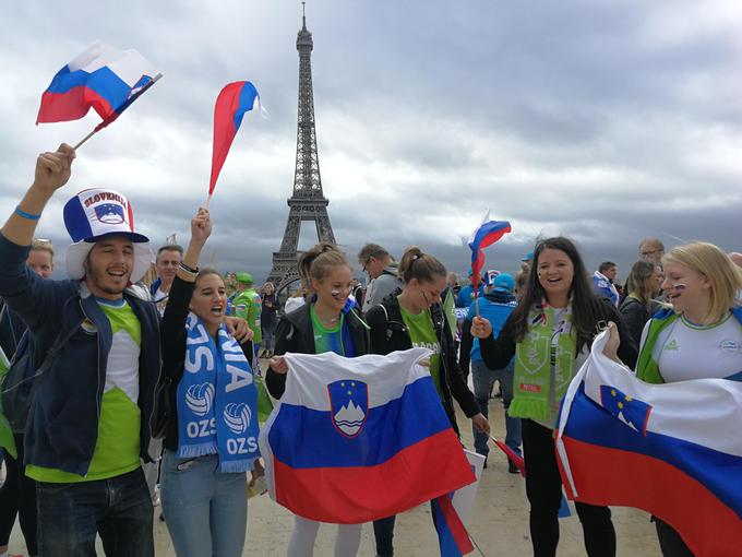 Slovenski navijači so v nedeljo preplavili francosko prestolnico. | Foto: Sara Pakiž/Planet TV