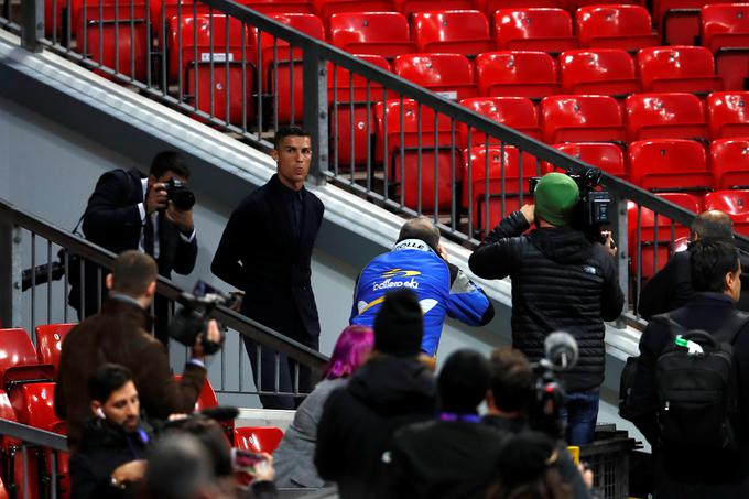 Ronaldo, ko je v ponedeljek vstopil v dvorišče Manchester Uniteda. | Foto: Reuters
