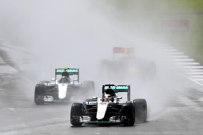 Ker je prvak formule 1 lahko samo eden, je intenzivno rivalstvo med Hamiltonom in Rosbergom samo logična posledica. | Foto: 