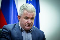 Kakšen bo rezultat interpelacije ministra Vizjaka? #video