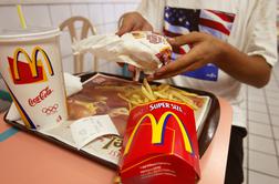 McDonald's z otroških menijev umika cheeseburgerje