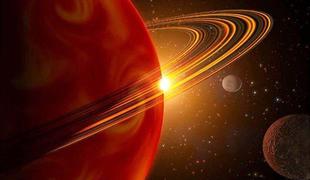 Nevihta na Saturnu velika za 140 Slovenij (VIDEO)