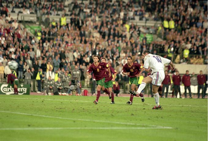 Strel z bele točke je izvajal Zinedine Zidane ... | Foto: Guliverimage/Getty Images
