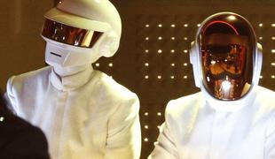 Daft Punk predstavila album kar na Vevu