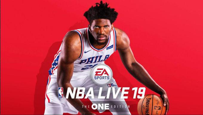 Na naslovnici izdaje NBA Live za sezono 2018-2019 se je znašel košarkar moštva Philadelphia 76ers Joel Embiid. |  Foto: EA Sports | Foto: 