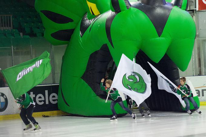 Če so ljublanski hokejist zmaji, potem so jeseniški Jazon in Argonavti. | Foto: Grega Valančič/Sportida