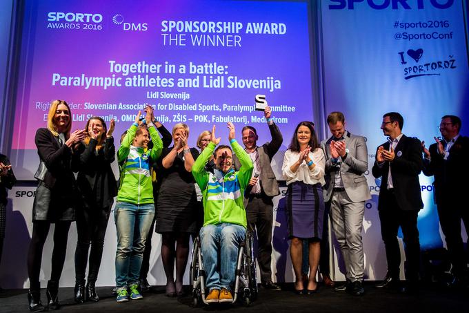 Lidl Slovenije je prejel nagrado za kampanjo s slovenskimi paraolimpijci. | Foto: Vid Ponikvar