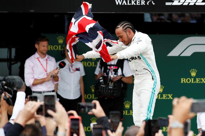 Lewis Hamilton Silverstone | Lewis Hamilton slavi rekordno šesto zmago na domači dirki v Silverstonu. | Foto Reuters