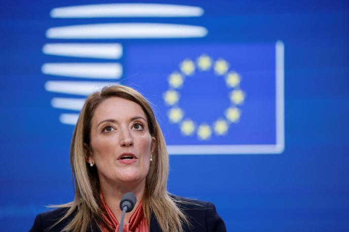 Roberta Metsola | Predsednica Evropskega parlamenta naj bi poskušala med obiskom nagovoriti predvsem mlade.  | Foto Reuters