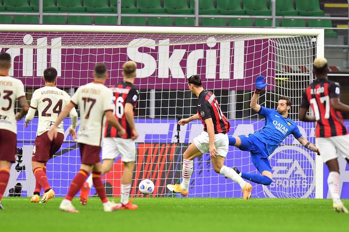 Zlatan Ibrahimović | Zlatan Ibrahimović je že v drugi minuti zatresel mrežo Rome, a se je derbi v Milanu končal brez zmagovalca. | Foto Reuters