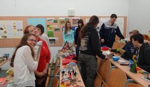 Kako so dijaki v Šempetru z majhnimi dejanji narisali velike nasmehe