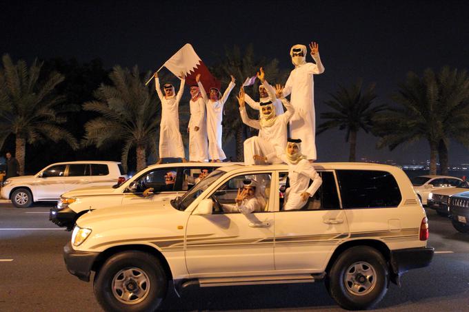 Veselje Katarcev v Dohi po preboju v finale. | Foto: Reuters