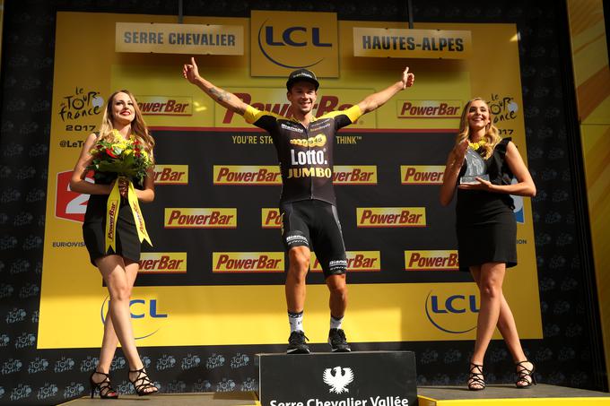 Roglič je zmagal na 17. etapi lanskega Toura. Ob trasi ga je spodbujala tudi Lora.  | Foto: Getty Images