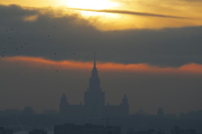 Moskva, Rusija, Kremlin, Lomonosov | Trenutno je še prezgodaj za trditve, ali je bila kriptoborza Garantex res zlorabljena za izogibanje sankcijam, saj preiskava še poteka. | Foto Reuters
