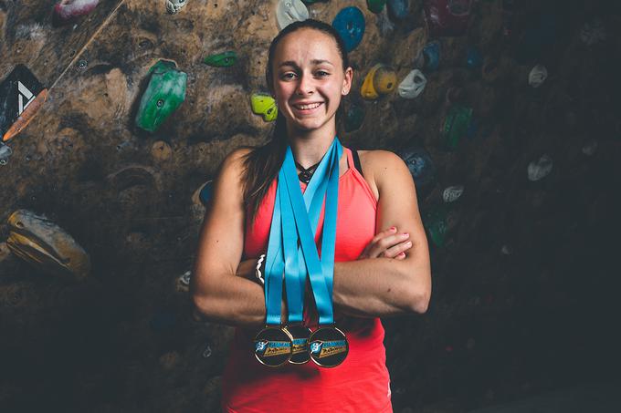 Lani je na svetovnem mladinskem prvenstvu v športnem plezanju v Voronežu v Rusiji postala svetovna prvakinja v težavnosti in kombinaciji ter svetovna podprvakinja v svoji najljubši disciplini − balvanih.  | Foto: Grega Valančič/Sportida