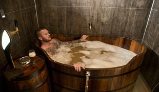 Na Islandiji se lahko okopate v toplem pivu #foto