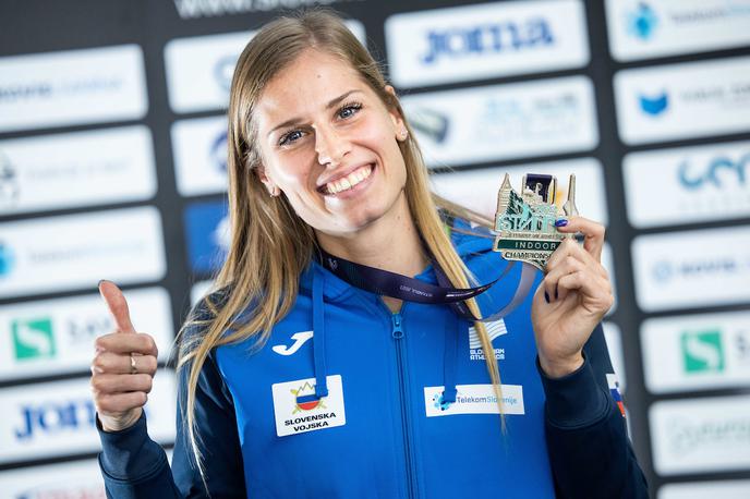 Anita Horvat | "To je moja prva medalja, ne vem natančno, kaj mi bo prinesla," pravi evropska dvoranska podprvakinja v teku na 800 metrov Anita Horvat. | Foto Vid Ponikvar