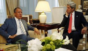 Lavrov o Siriji: Morajo se dogovoriti o prihodnosti države