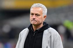 Mourinha boli glava: visok poraz, dva izključena