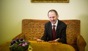Rektor univerze Ivan Svetlik ovadil teološko fakulteto