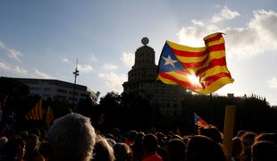 Špansko tožilstvo za katalonske voditelje zahteva do 25 let zapora