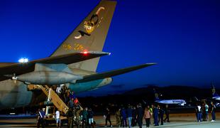 Niger odprl meje, v Evropi prva letala z evakuiranimi