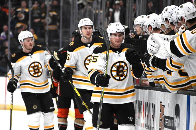 Boston Bruins | Hokejisti Chicaga so bili pred kratkim pri dnu zahodne konference, zdaj so povsem blizu končnici. | Foto Reuters