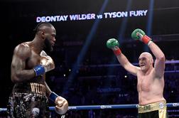 Fury in Wilder poleti ne bosta boksala, tudi Kozinova aprila brez boja