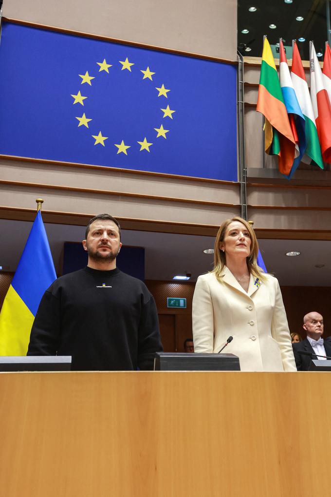 Poudarila je, da so Evropski parlament, ki ga je označila za "hišo evropske demokracije", njeni člani in vsa Evropska unija vedno stali od strani Ukrajini, ki se bori "ne samo za svoje vrednote, ampak tudi za naše". | Foto: Reuters