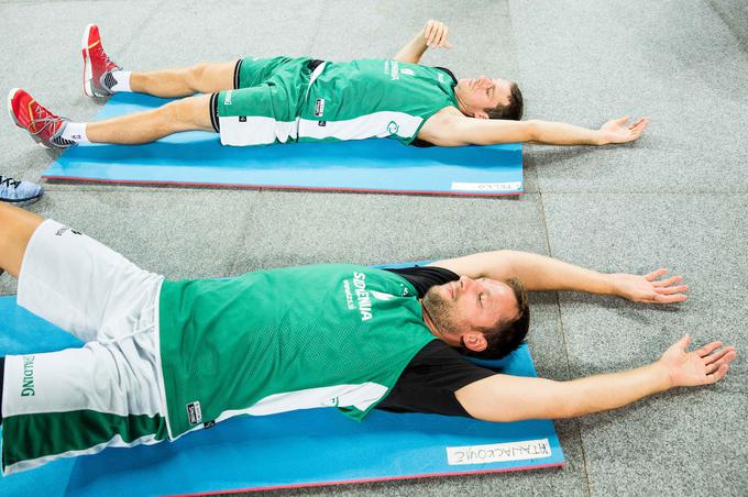 Goran Dragić je na prvem uradnem treningu s slovensko reprezentanco delal le vaje za hrbet. | Foto: Vid Ponikvar