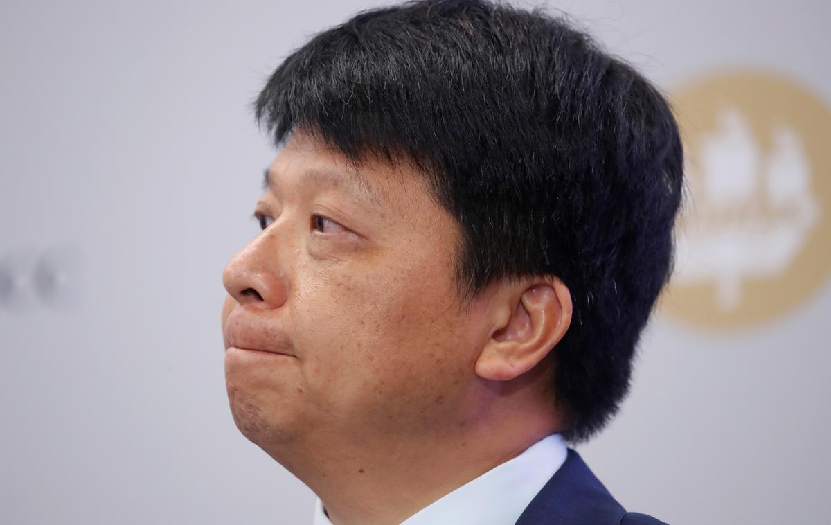 Guo Ping, Huawei | Turnusni predsedujoči družbe Huawei Guo Ping je z novimi ameriškimi omejitvami dobil nove glavobole, a je vendarle prepričan, da Huawei ne bo klonil pred pritiski. | Foto Reuters