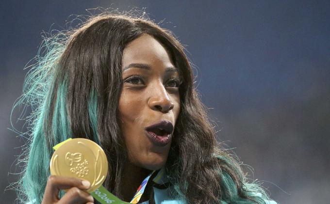 Tekačica na 400 metrov Shaunae Miller se je na zmagovalnem odru vsekakor imela s čim postaviti. | Foto: Reuters