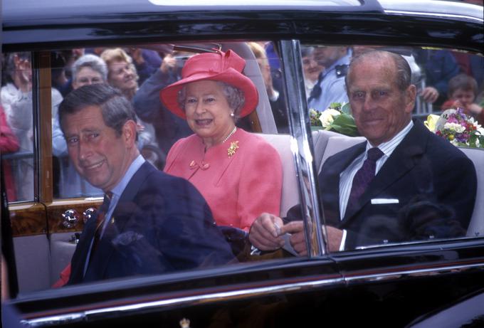Charles, pokojna kraljica Elizabeta in pokojni princ Filip leta 2006 na uradnem odprtju Nacionalne skupščine Walesa. | Foto: Guliverimage/Vladimir Fedorenko
