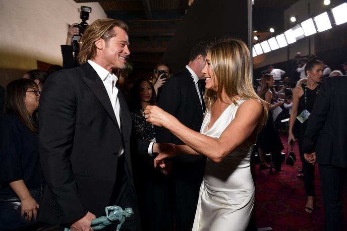 Brad Pitt, Jennifer Aniston | Srečanje v zakulisju, o katerem so govorili bolj kot o nagradah in zmagovalcih. | Foto Getty Images