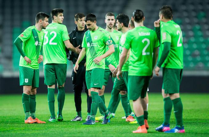 "Nekatere stvari se delajo bolje kot prej," je kapetan Ilić povedal o trenerju Bišćanu. | Foto: Vid Ponikvar