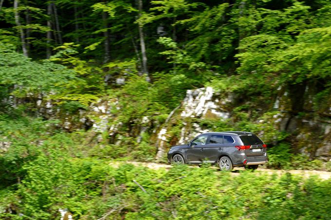 Mitsubishi outlander AWD S-AWC - test | Foto: Jure Gregorčič