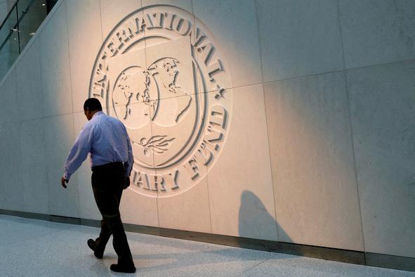 IMF: Pot do vzdržnega dolga je ogrožena