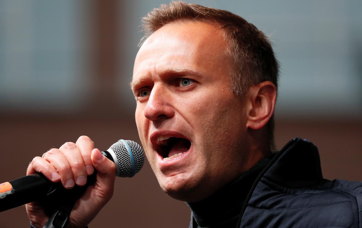 Aleksej Navalni Alexei Navalny Rusija | Navalni je v Rusiji zaprt od januarja 2021, potem ko se je vrnil iz Nemčije, kjer so ga zdravili po zastrupitvi z živčnim strupom novičok avgusta 2020. Za zastrupitev je obtožil rusko obveščevalno službo FSB. | Foto Reuters