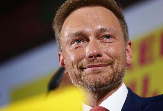 Christian Lindner je skoraj sam pripeljal liberalno FDP nazaj v parlament. | Foto: Reuters