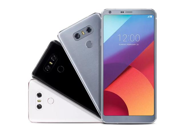 LG G6 je uporabnikom na voljo v treh barvah - beli, črni in srebrni. Glede na to, da je črn, tega smo preizkusili tudi mi, magnet za prstne odtise, se bo tisti, ki ga to moti, morda raje odločil za katero od drugih barv. | Foto: 