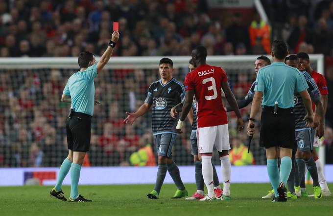 Eric Bailly bo zaradi rdečega kartona proti Celti manjkal v osrčju obrambe Manchester Uniteda. Brez njega je obramba Uniteda zelo neprepričljiva. | Foto: Reuters