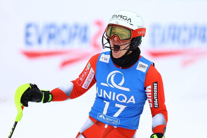 19-letna Zrinka Ljutić je prvič v karieri stopila na oder za zmagovalke. | Foto: Reuters