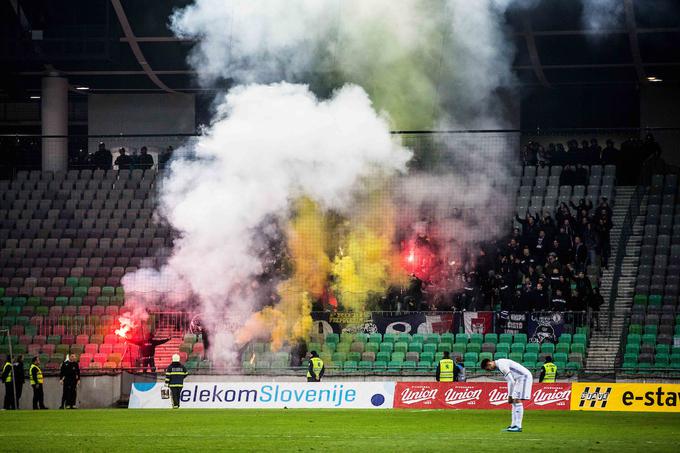Navijačev Maribora je bilo bolj malo. | Foto: Žiga Zupan/Sportida