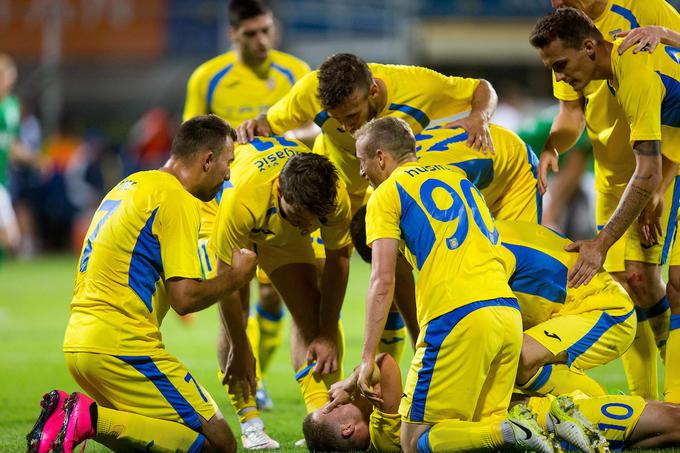 Domžalčani so v Celju z 2:0 premagali Floro. | Foto: Žiga Zupan/Sportida
